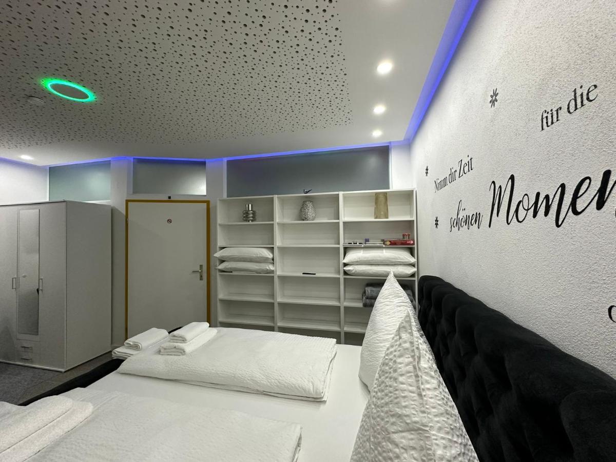 Modern Neuburg U - - 2 Zimmer, Komfort, Zentrum, Wi-fi, Smart Tv, Stellplatz, Kueche Neuburg an Der Donau