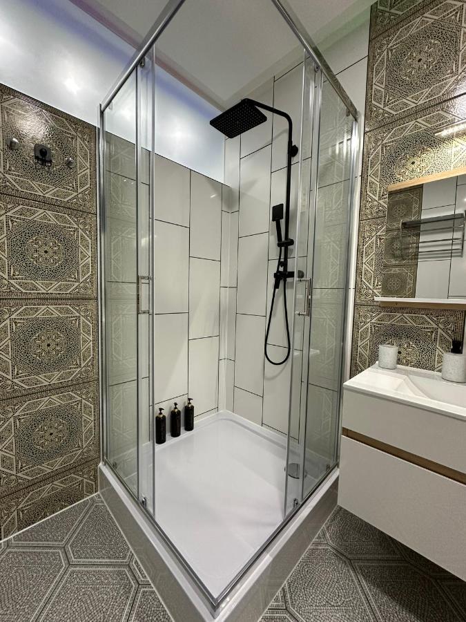 Modern Neuburg U - - 2 Zimmer, Komfort, Zentrum, Wi-fi, Smart Tv, Stellplatz, Kueche Apartment Neuburg an Der Donau