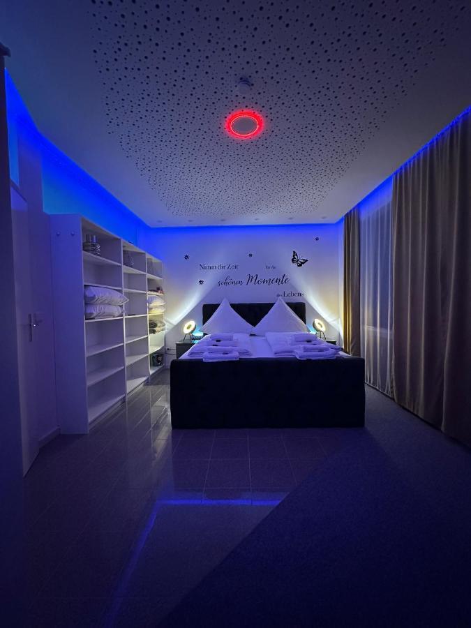 Modern Neuburg U - - 2 Zimmer, Komfort, Zentrum, Wi-fi, Smart Tv, Stellplatz, Kueche Neuburg an Der Donau