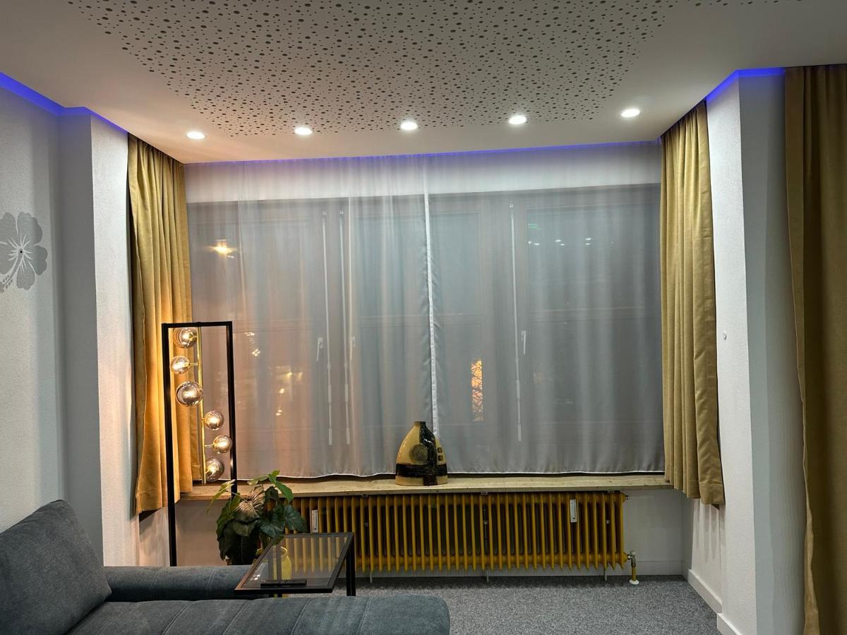 Apartment Modern Neuburg U - - 2 Zimmer, Komfort, Zentrum, Wi-fi, Smart Tv, Stellplatz, Kueche